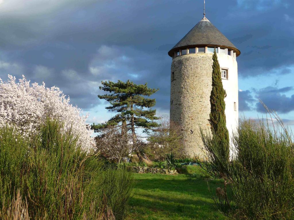 La Tour Du Moulin Geant Bed & Breakfast Rochefort-sur-Loire Luaran gambar